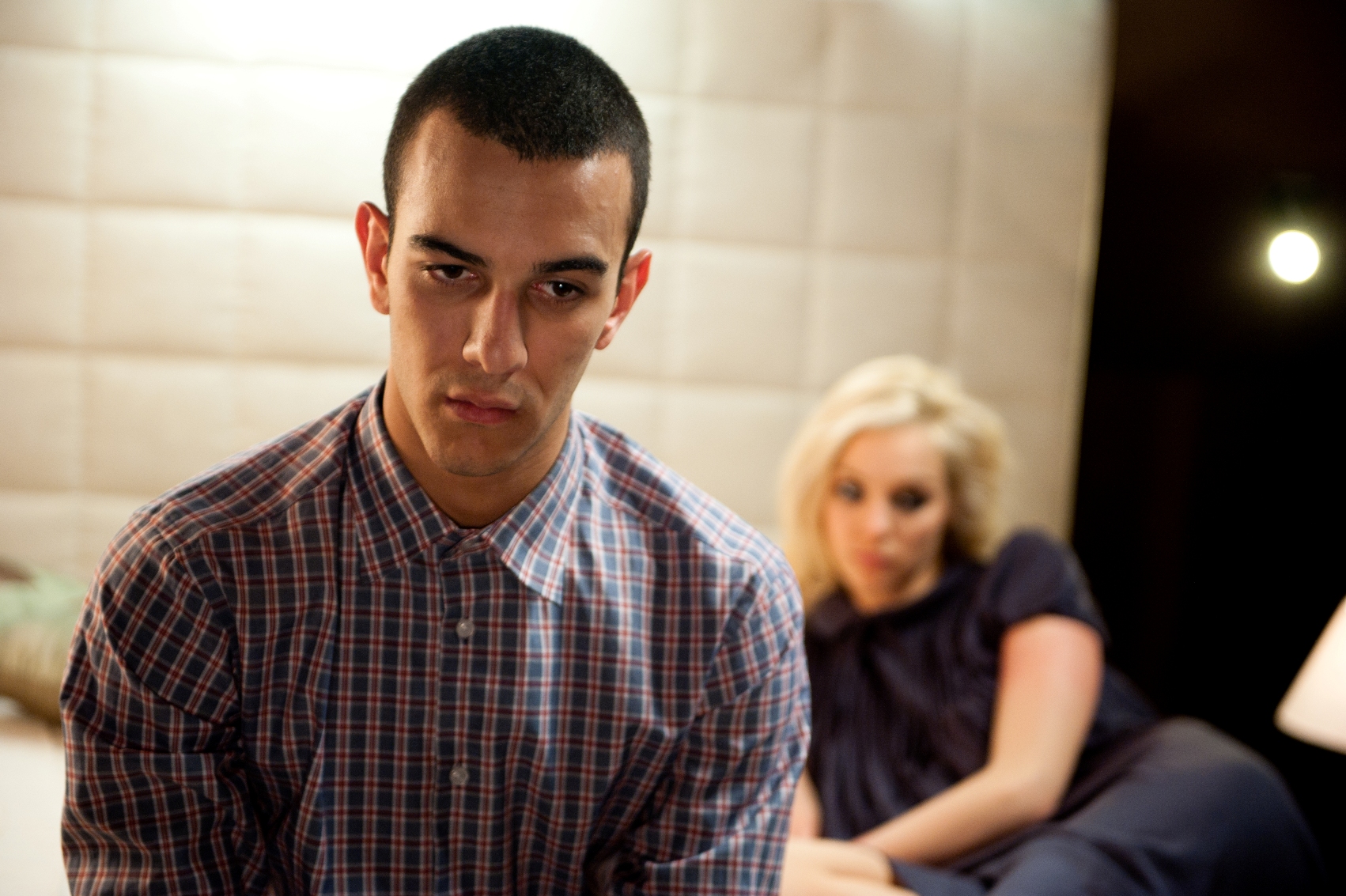 �������